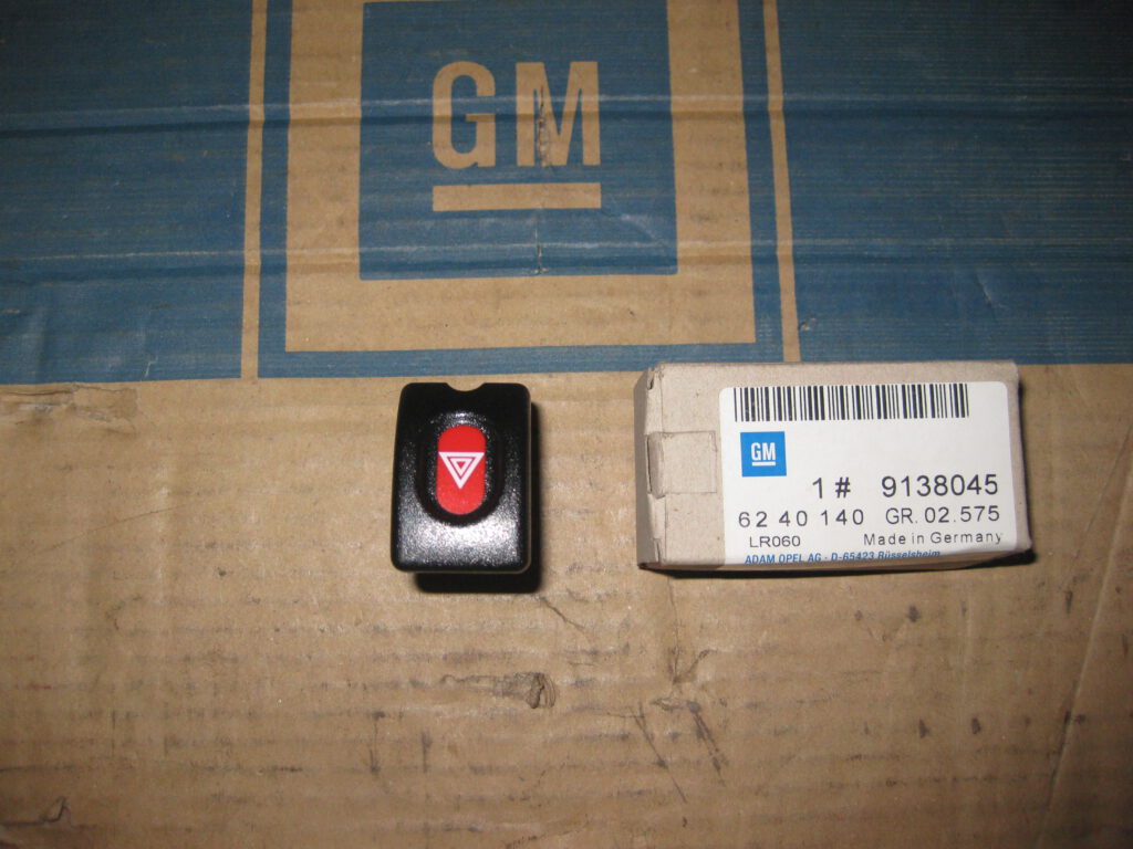 Warnblinkschalter Corsa B-Tigra A 62 40 140