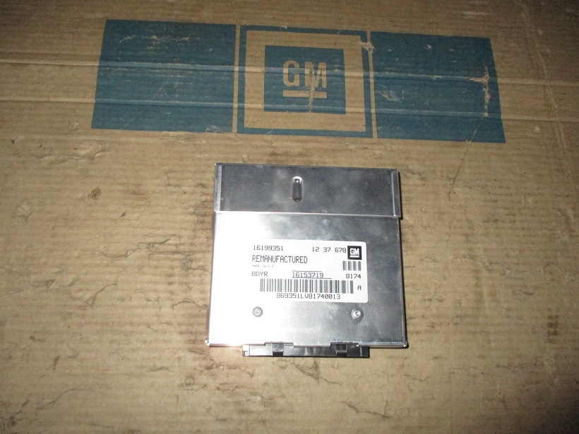 Sensor f. Zentraleinspritzung Corsa B 12 37 678