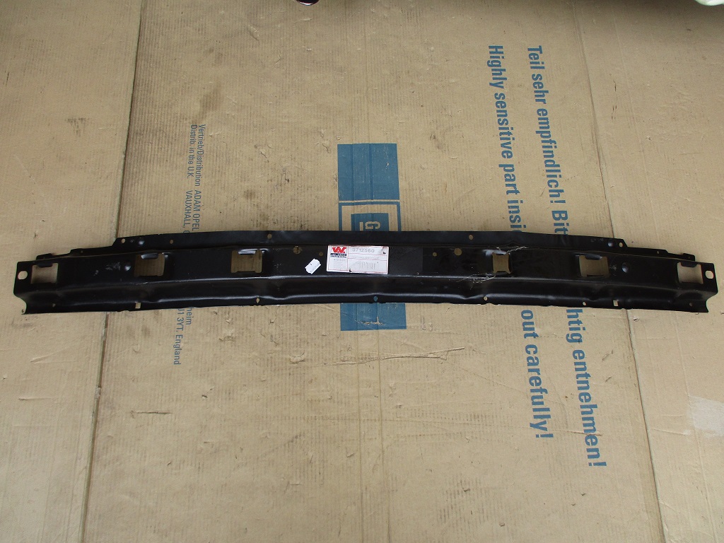 Querträger vorne Omega A 14 05 010 - 3712560