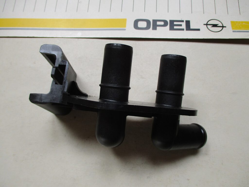 Adapter f. Schlauch Vectra B 18 18 754